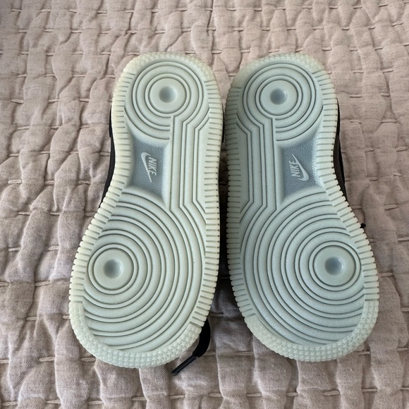 NIKE Air Force 1 Special Edition Toddler Sneakers NWT - Picture 5 of 7